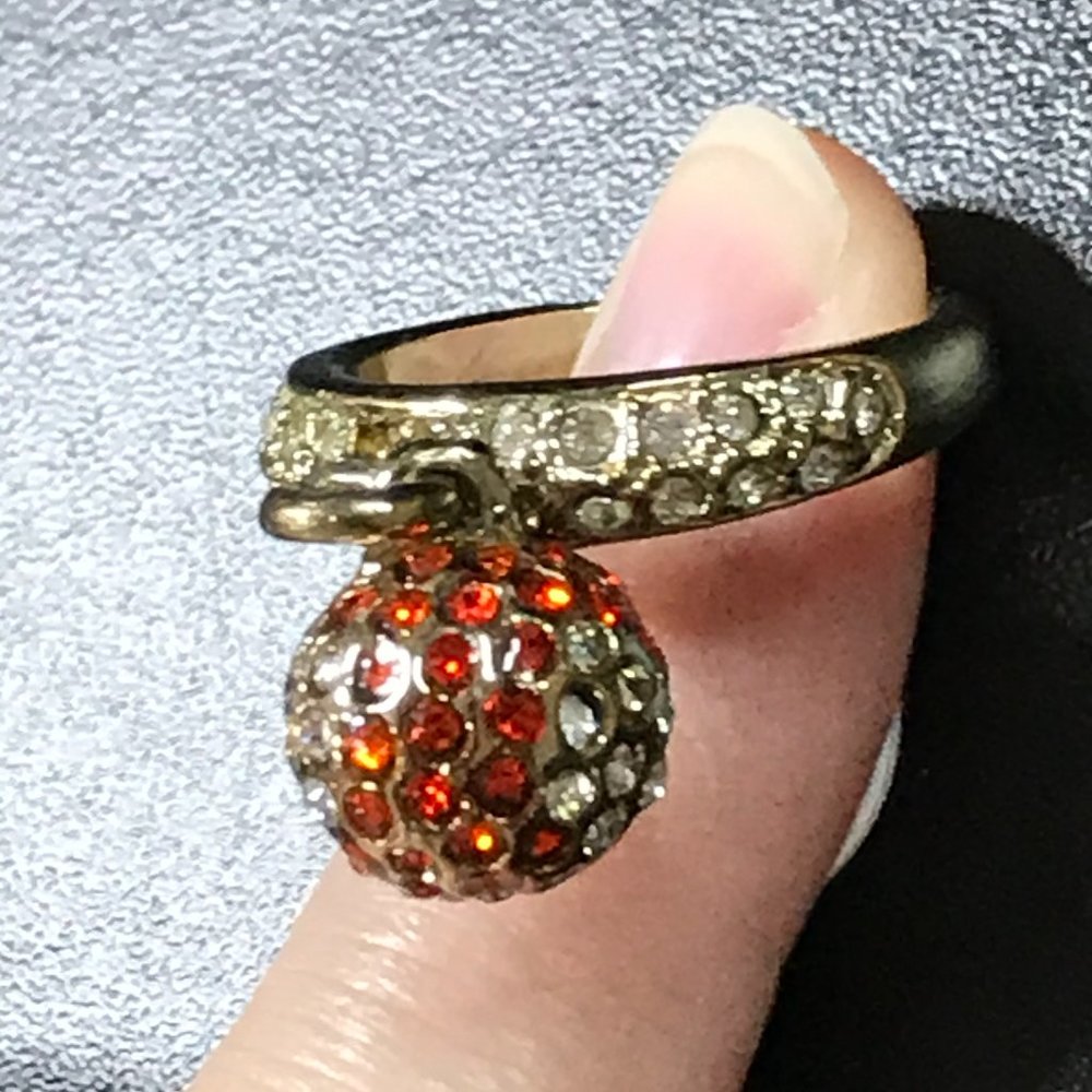 Gold Tone Ring with Rhinestones, size 7 1/2